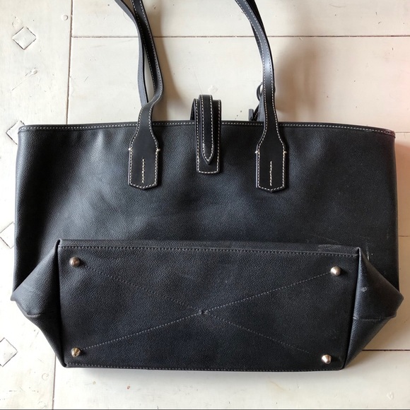 Dooney & Bourke Black Leather Tote Red Interior - Picture 2 of 8